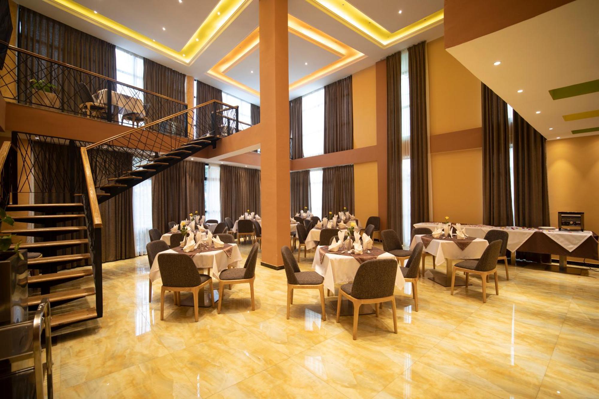 Vamos Addis Hotel ภายนอก รูปภาพ