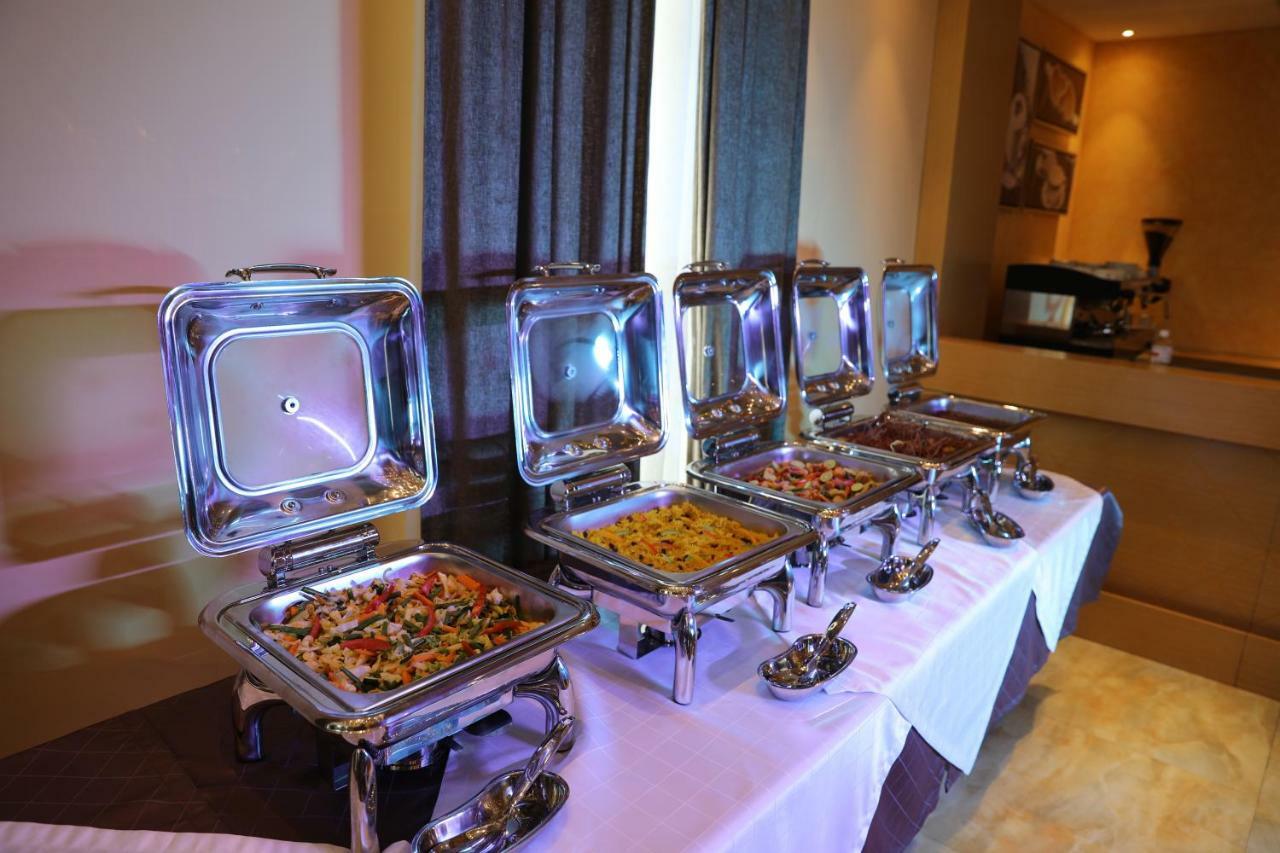 Vamos Addis Hotel ภายนอก รูปภาพ