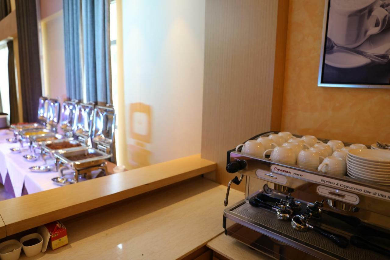 Vamos Addis Hotel ภายนอก รูปภาพ